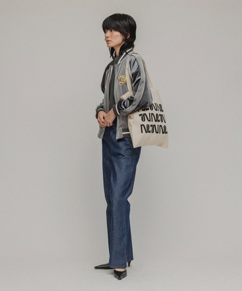 M TO R（ムウトアール）の「［BAG］ M TO R ORIGINAL LOGO CANVAS TOTE（トートバッグ・レディース・キナリ/ブラック/ブルー・FREE）」の10枚目の写真