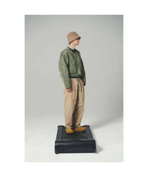 LIBERE(リベーレ)の「HALF QUILTING JACKET(ブルゾン・メンズ・ブラック/オリーブ・L/M/S)」の12枚目の写真