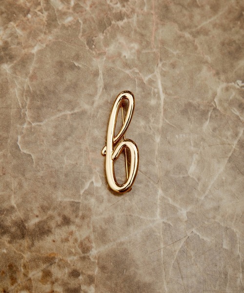 ADAM ET ROPE'（アダムエロペ）の「イニシャルブローチ（ブローチ/コサージュ・レディース・イエロー系その他3/ブラック系その他2/ホワイト系その他7/ライトグレー/チャコールグレー/ブラウン系その他/スミクロ/オフホワイト/ダークブラウン/ホワイト系その他4/ブラック系その他3/キャメル/グレー系その他/キナリ/ブラウン系その他3/ブラック系その他/ホワイト系その他6/ブラック/ホワイト系その他2/ホワイト系その他3/ホワイト系その他5/ブラウン/ブラウン系その他2/ホワイト系その他/グレー/ホワイト・FREE）」の13枚目の写真