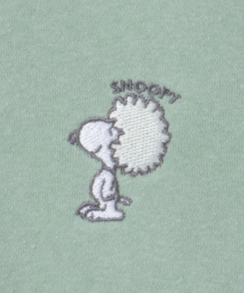 PEANUTS(ピーナッツ)の「PEANUTS SNOOPY デザインルーズトレーナー(スウェット・レディース・ライトグリーン/杢グレー/グレイッシュベージュ・フリ-)」の4枚目の写真