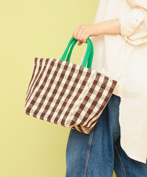 Ray BEAMS(レイビームス)の「Lilas Campbell × Ray BEAMS / 別注 配色 チェック トートバッグ(トートバッグ・レディース・ブラウン/ミント・ONE SIZE)」の16枚目の写真