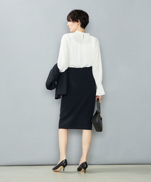 NOLLEY’S（ノーリーズ）の「《セットアップ対応》ウォッシャブルストレッチダブルクロスインゴムタイトスカート（スカート・レディース・ネイビー/ベージュ・36/38/34/40）」の10枚目の写真