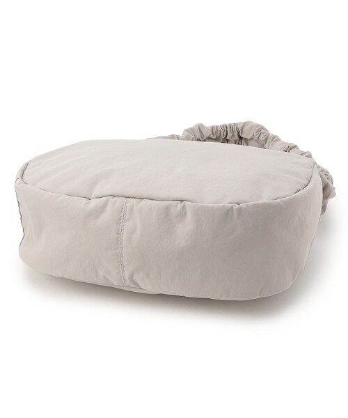 grove(グローブ)の「◆ドロストラウンドナイロンショルダー(ショルダーバッグ・レディース・ブラック/ライトグレー/アイボリー/ダークグレー・00)」の20枚目の写真