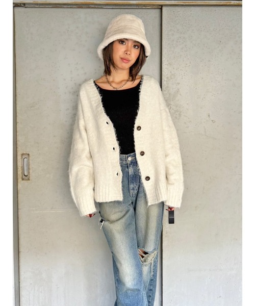 EGOIST（エゴイスト）の「ロングシャギーオーバーカーディガン（カーディガン/ボレロ・レディース・パープル/アイボリー/ブラック/ブルー/ベージュ・FREE）」の2枚目の写真