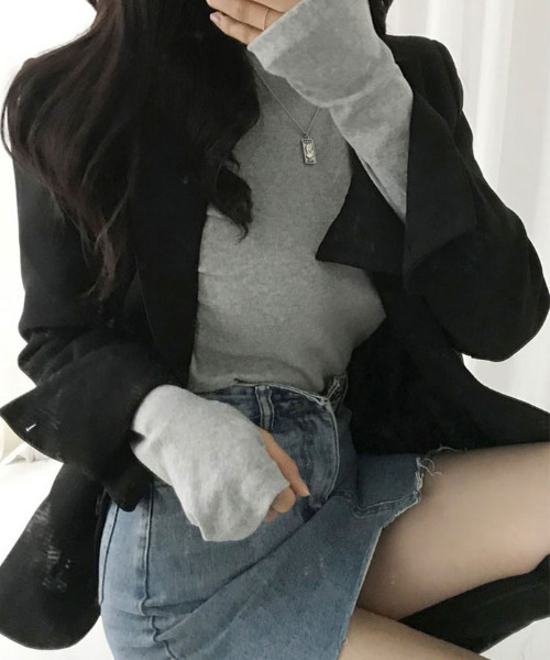 VIVID LADY(ビビッドレディー)の「ハイネック トップス レディース(Tシャツ/カットソー・レディース・グレー/アイボリー/ブラック/チャコールグレー/ベージュ/スカイブルー・FREE)」の19枚目の写真