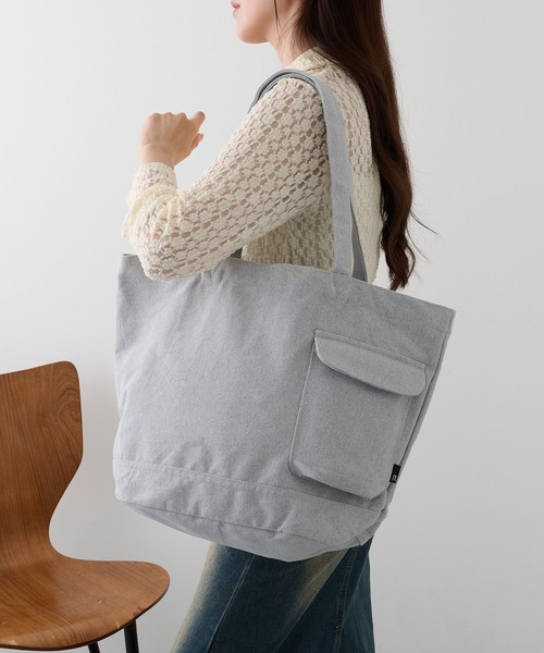 ROOTOTE(ルートート)の「【ROOTOTE】SN.ミディアム.リサイクルコットン-D トートバッグ 1018(トートバッグ・レディース・ブラック/グレー/カーキ/アイボリー/ラベンダー/グリーン/イエロー/ライトパープル/レッド/グリーン系1/オレンジ/ライトイエロー/ブルー/ブラック系1/ライトグリーン/ベージュ/カーキ系1/ブルー系その他/グレー系その他・FREE)」の5枚目の写真