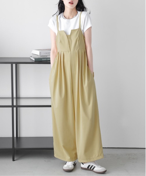 AMELY(エミリー)の「ワイドサロペット(サロペット/オーバーオール・レディース・カーキ/ブラック/イエロー/グレー・L/M)」の4枚目の写真