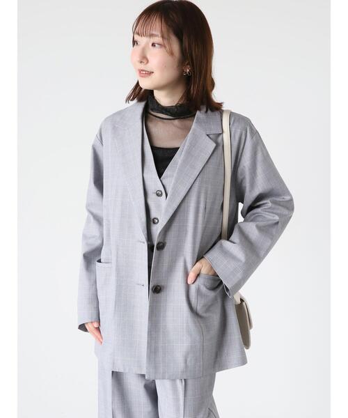 Te chichi TERRASSE（テチチテラス）の「【セットアップ可】オーバーテーラードジャケット（ノーカラージャケット・レディース・ベージュ/チャコールグレー/グレー・F）」の4枚目の写真