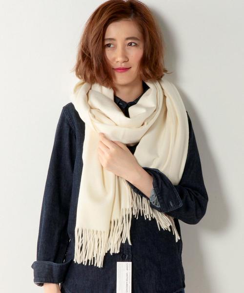 Johnstons of Elgin（ジョンストンズオブエルガン）の「＜JOHNSTONS（ジョンストンズ）＞CASH SOLID ストール70*190◆（ストール/ショール・レディース・オフホワイト/ブラック/グレー/ダークグレー/ブラウン/ネイビー・フリー）」の2枚目の写真