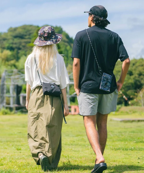 KiU（キウ）の「KiU/キウ ウォータープルーフロンジースカート K212（レインコート/ポンチョ・メンズ・ブラック/オリーブ/ベージュ/ブラック×ホワイト/レオパード・FREE）」の21枚目の写真