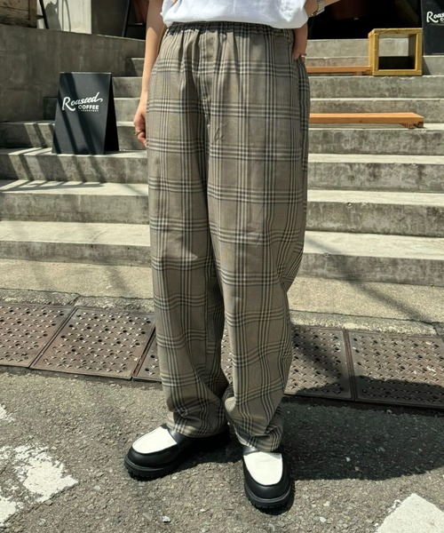 CIAOPANIC TYPY(チャオパニックティピー)の「速乾テックリンネンチェックイージーパンツ(セットアップ対応)(その他パンツ・メンズ・ベージュ/チャコールグレー・MEDIUM/LARGE)」の10枚目の写真