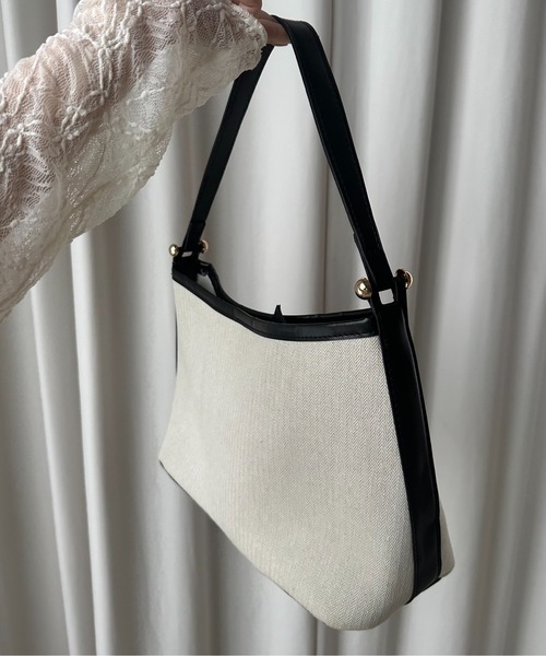 lawgy（ラウジー）の「herringbone bicolor handbag / ヘリンボーンバイカラーハンドバッグ（トートバッグ・レディース・ホワイト・FREE）」の4枚目の写真