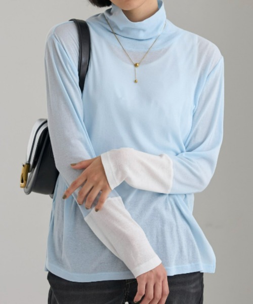 UNDOVE(アンドゥーブ)の「<UNDOVE>【アンチピリング/洗濯機OK/敏感肌さん用/シアーインナー/オーガニックコットン100%/透け感トップス/配色デザイン/首元カバー】衿選べる綿100シアープルオーバー/ハイネック(Tシャツ/カットソー・レディース・ブラック系その他/ホワイト系その他/ブルー系その他・MEDIUM/LARGE/X-LARGE)」の5枚目の写真