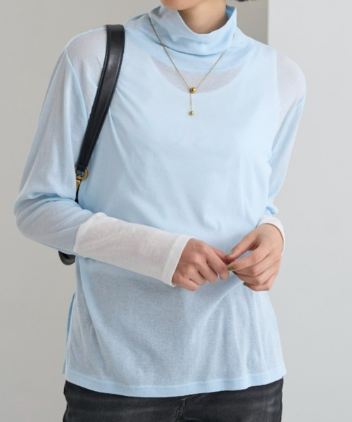 UNDOVE(アンドゥーブ)の「<UNDOVE>【アンチピリング/洗濯機OK/敏感肌さん用/シアーインナー/オーガニックコットン100%/透け感トップス/配色デザイン/首元カバー】衿選べる綿100シアープルオーバー/ハイネック(Tシャツ/カットソー・レディース・ブラック系その他/ホワイト系その他/ブルー系その他・MEDIUM/LARGE/X-LARGE)」の11枚目の写真