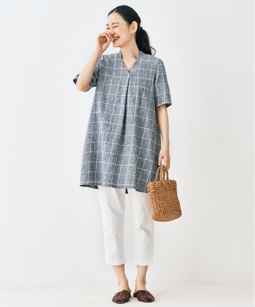and myera（アンド マイラ）の「ａｎｄ　ｍｙｅｒａ　ざっくりとした綿麻チェックチュニック（チュニック・レディース・グレー・LARGE/MEDIUM/SMALL/X-LARGE）」の5枚目の写真