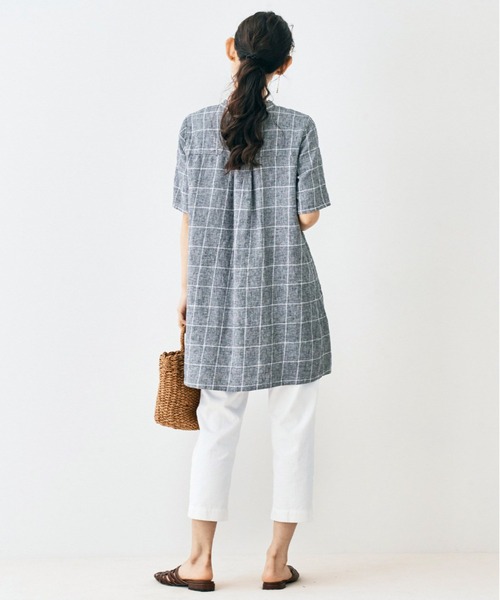 and myera（アンド マイラ）の「ａｎｄ　ｍｙｅｒａ　ざっくりとした綿麻チェックチュニック（チュニック・レディース・グレー・LARGE/MEDIUM/SMALL/X-LARGE）」の7枚目の写真