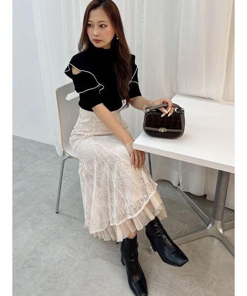 MERCURYDUO(マーキュリーデュオ)の「オープンショルダーラッフルボトルネックニット(ニット/セーター・レディース・チャコールグレー/ブラック/パープル/オフホワイト/ベビーピンク・FREE)」の21枚目の写真