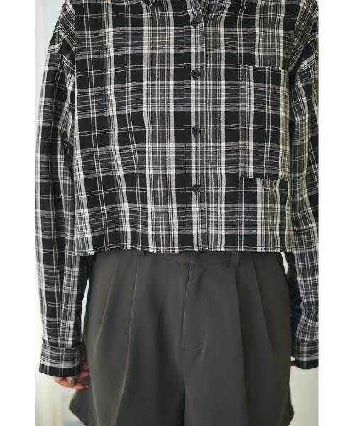MIEL CRISHUNANT(ミエルクリシュナ)の「ショート丈チェックシャツ(シャツ/ブラウス・レディース・ブラック/ブルー・FREE)」の18枚目の写真