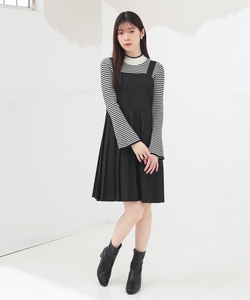 Honeys(ハニーズ)の「プリーツミニジャンスカ(ジャンパースカート・レディース・チャコール/ブラック/ブラック×ホワイト・LL/L/M/S/SS)」の4枚目の写真