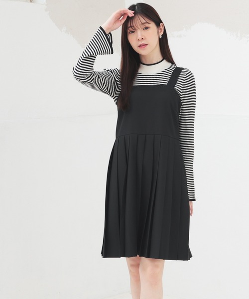 Honeys(ハニーズ)の「プリーツミニジャンスカ(ジャンパースカート・レディース・チャコール/ブラック/ブラック×ホワイト・LL/L/M/S/SS)」の5枚目の写真