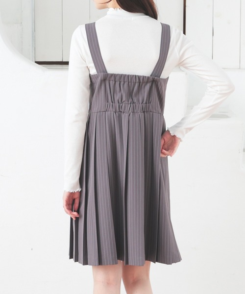 Honeys(ハニーズ)の「プリーツミニジャンスカ(ジャンパースカート・レディース・チャコール/ブラック/ブラック×ホワイト・LL/L/M/S/SS)」の20枚目の写真