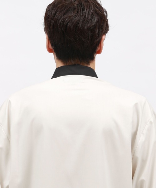 LAKOLE（ラコレ）の「シルクライククレリック長袖シャツ / 141079（シャツ/ブラウス・メンズ・ブラック/オフホワイト/ブラウン・MEDIUM/LARGE）」の7枚目の写真