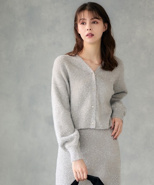 12Twelve Agenda(トゥエルブ アジェンダ)の「ラメシャギーVネックカーディガン(カーディガン/ボレロ・レディース・グレイッシュベージュ/ミント/サックスブルー/チャコールグレー・M)」の3枚目の写真