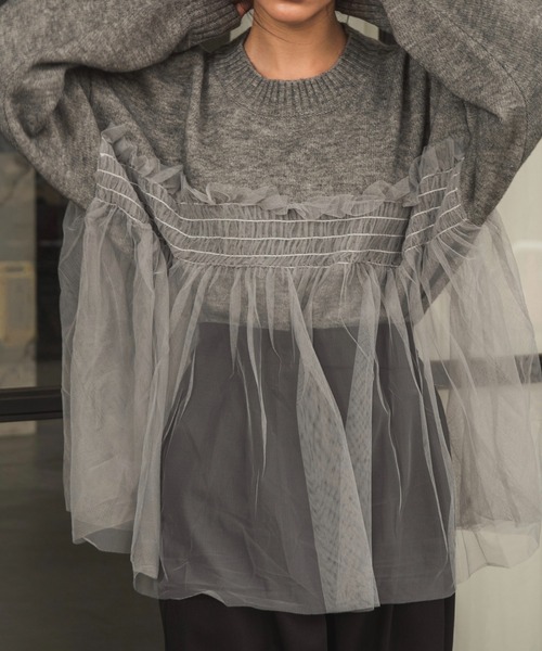 I_am（アイアム）の「tulle docking flare knit / チュールドッキングフレアニット（ニット/セーター・レディース・アイボリー/グレー・FREE）」の5枚目の写真