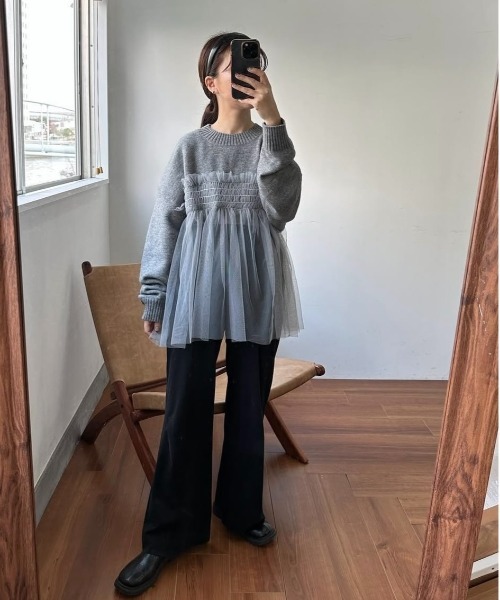 I_am（アイアム）の「tulle docking flare knit / チュールドッキングフレアニット（ニット/セーター・レディース・アイボリー/グレー・FREE）」の8枚目の写真