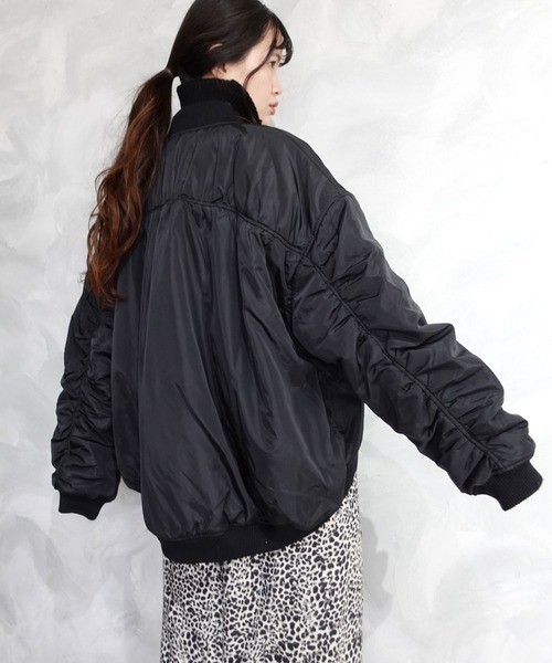 CORNERS（コーナーズ）の「ファイバーダウンギャザーブルゾン（ブルゾン・レディース・アイボリー/グレー/ブラック・M）」の4枚目の写真