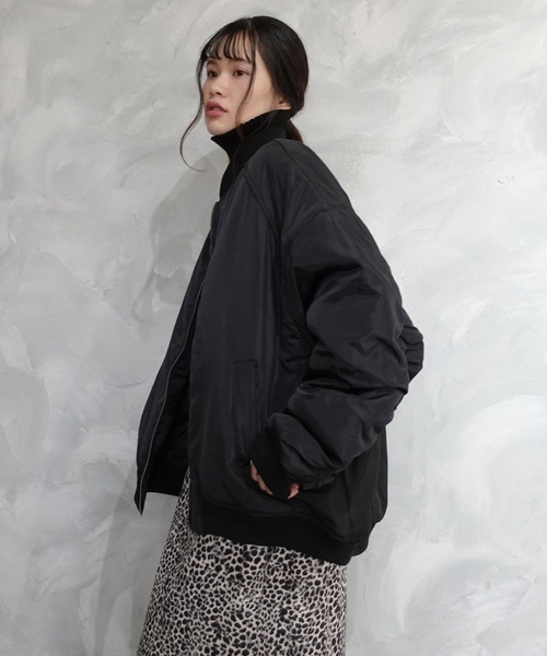 CORNERS（コーナーズ）の「ファイバーダウンギャザーブルゾン（ブルゾン・レディース・アイボリー/グレー/ブラック・M）」の5枚目の写真