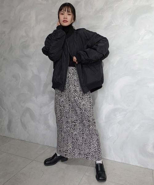 CORNERS（コーナーズ）の「ファイバーダウンギャザーブルゾン（ブルゾン・レディース・アイボリー/グレー/ブラック・M）」の6枚目の写真