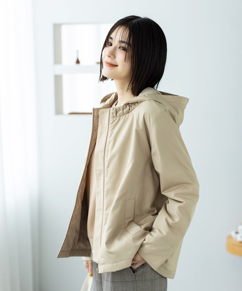 Petit Honfleur（プチオンフルール）の「2WAYスーパーウォームジャケット【フード取り外し可能・発熱中綿・撥水】（ダウンジャケット/コート・レディース・ネイビー/ベージュ/カーキ・9号/11号/13号）」の4枚目の写真