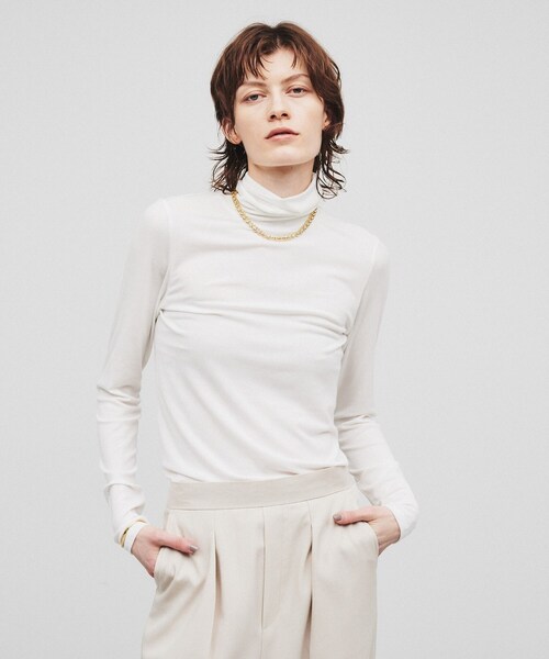 cloenc（クロエンス）の「◆【手洗い可】タートルネックカットソー（Tシャツ/カットソー・レディース・ライトグレー/ホワイト系/ブラック・02）」の2枚目の写真