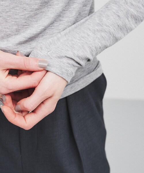 cloenc（クロエンス）の「◆【手洗い可】タートルネックカットソー（Tシャツ/カットソー・レディース・ライトグレー/ホワイト系/ブラック・02）」の14枚目の写真