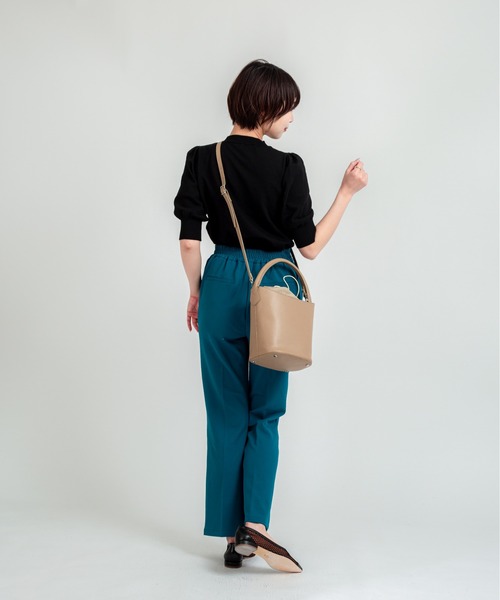 PELLETTERIA VENETA(ペレッテリアベネタ)の「【pelletteria Veneta】2WAY バケツバッグ 牛革(ショルダーバッグ・レディース・ブラック/ライトブラウン/グレー/ブラウン・FREE)」の19枚目の写真