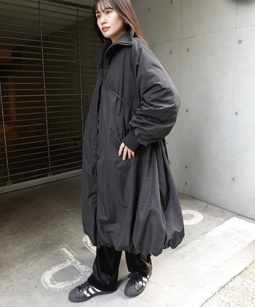 CORNERS（コーナーズ）の「ナイロンタフタ中綿バルーンリブコート（ダウンジャケット/コート・レディース・ブラック/チャコールグレー/ベージュ系その他・M）」の5枚目の写真