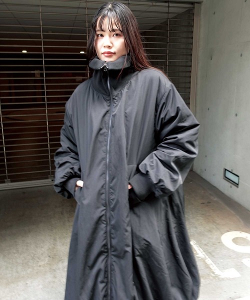 CORNERS（コーナーズ）の「ナイロンタフタ中綿バルーンリブコート（ダウンジャケット/コート・レディース・ブラック/チャコールグレー/ベージュ系その他・M）」の9枚目の写真