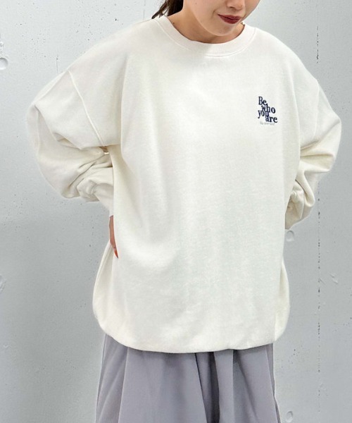 archives(アルシーヴ)の「ピグメントルーズスウェット(スウェット・レディース・アイボリー/ブラック/グレイッシュベージュ・MEDIUM)」の2枚目の写真