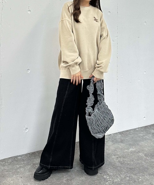 archives(アルシーヴ)の「ピグメントルーズスウェット(スウェット・レディース・アイボリー/ブラック/グレイッシュベージュ・MEDIUM)」の7枚目の写真