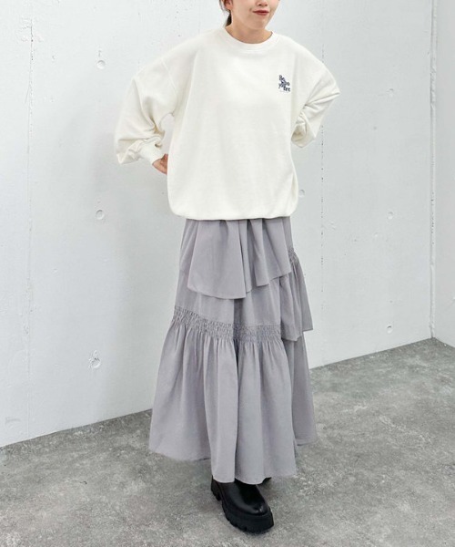 archives(アルシーヴ)の「ピグメントルーズスウェット(スウェット・レディース・アイボリー/ブラック/グレイッシュベージュ・MEDIUM)」の16枚目の写真