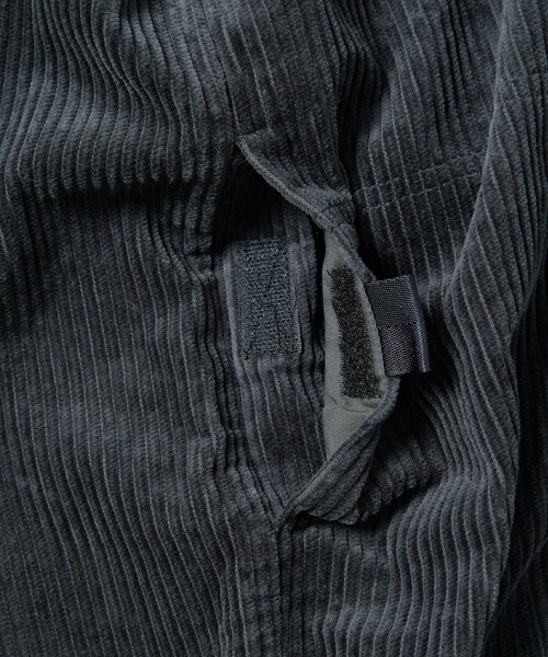 FREAK'S STORE（フリークスストア）の「ルーズフィット 6Wコーデュロイ ウェービングベルト クロップドパンツ/コーデュロイパンツ（その他パンツ・メンズ・ベージュ/ブラウン/オリーブ/チャコールグレー・MEDIUM/LARGE）」の8枚目の写真