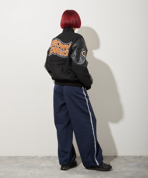 Carhartt WIP(カーハートダブリューアイピー)の「【CARHARTT WIP】 BROWN DUCKS BOMBER I033855(その他アウター・レディース・ブラック・X-SMALL)」の5枚目の写真