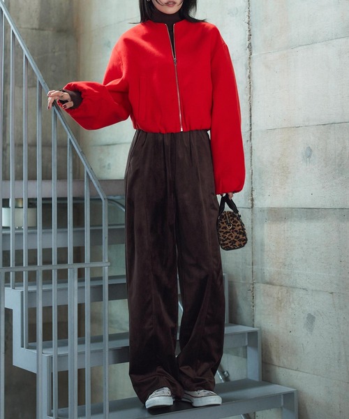 KOBE LETTUCE（コウベレタス）の「バレルレッグベロアカーブパンツ（その他パンツ・レディース・グリーン/ブラウン/チャコール/ブラック/アイボリー系・M/PM）」の8枚目の写真