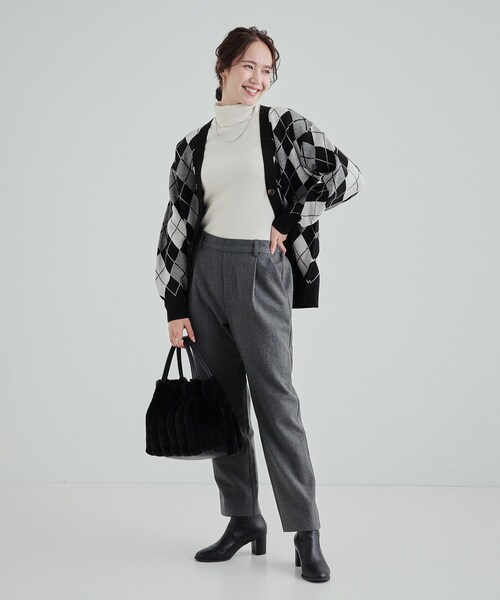 SHOO・LA・RUE（シューラルー）の「◆【洗える】あったか両面起毛テーパードパンツ（その他パンツ・レディース・グレー系1/ベージュ系1/チャコールグレー/ブラック・01/02/03/04/05）」の7枚目の写真