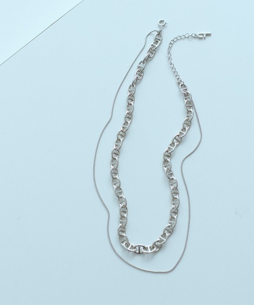 ADAM ET ROPE'(アダムエロペ)の「LES BIJOUX レイヤードネックレス(ネックレス・レディース・ゴールド/シルバー・FREE)」の2枚目の写真