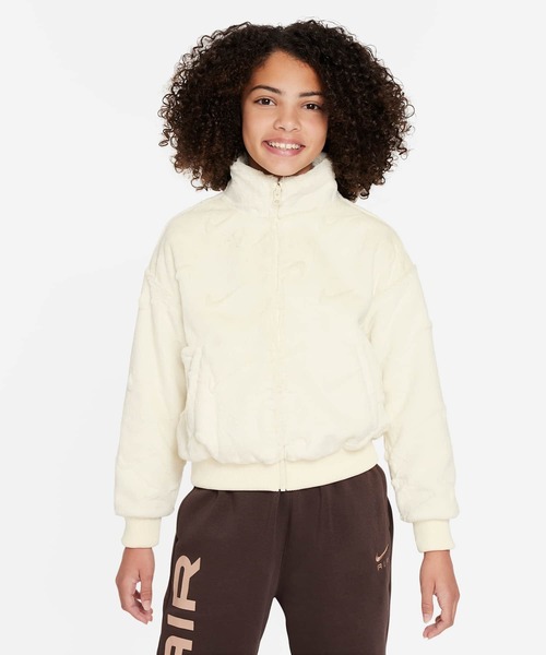 NIKE(ナイキ)の「ナイキ スポーツウェア ジュニア (ガールズ) ジャケット / Nike Sportswear Big Kids' (Girls') Jacket FJ6154-113 Coconut Milk(ブルゾン・キッズ・ホワイト系その他2・130/140/150/160/170)」の1枚目の写真