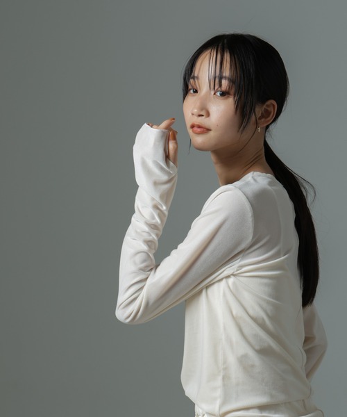 NANO universe（ナノユニバース）の「シアーベロアロングTシャツ（Tシャツ/カットソー・レディース・ブラック/イエロー/アイボリー・FREE）」の13枚目の写真