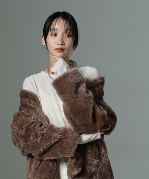 NANO universe（ナノユニバース）の「シアーベロアロングTシャツ（Tシャツ/カットソー・レディース・ブラック/イエロー/アイボリー・FREE）」の18枚目の写真