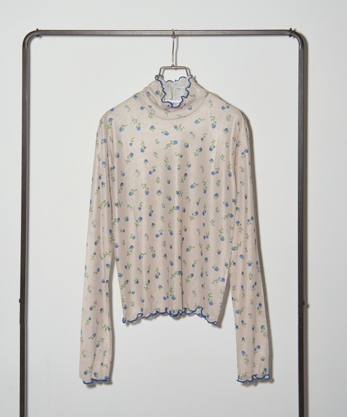 MAISON BREEZE reveur(メゾンブリーズレヴール)の「【MAISON BREEZE reveur】high neck printed sheer tops ハイネックプリントメローシアートップス(Tシャツ/カットソー・レディース・ベージュ系その他2/ブラック系その他2/ベージュ/ブラック・FREE)」の7枚目の写真